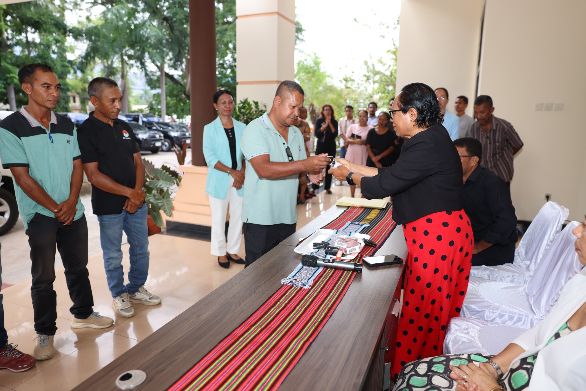 MSSI Entrega Carro Funeráriu ba Diresaun Nasional Asisténsia Sosiál